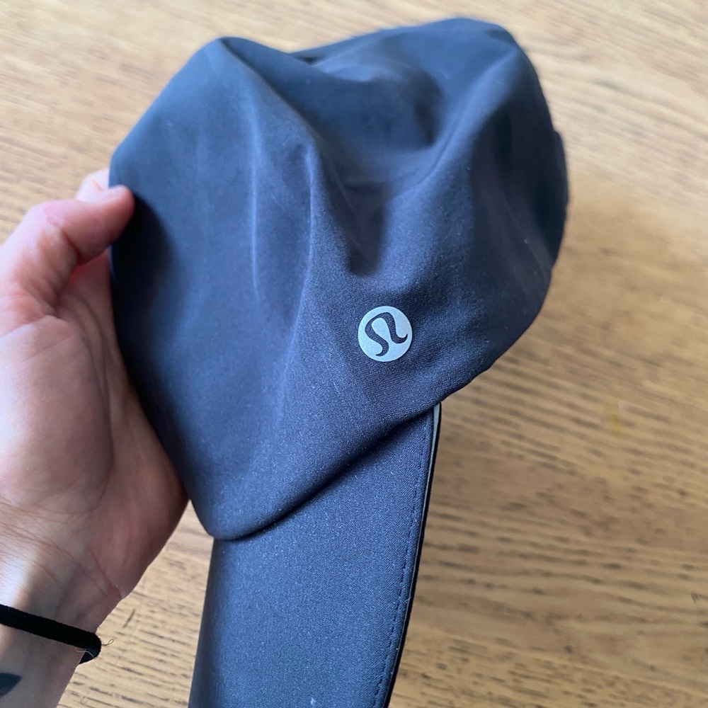 lululemon athletica Black Women's Sleek Active Hat